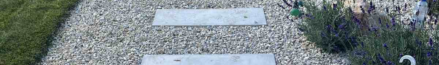 Плити ходові бетонні для покрокових доріжок